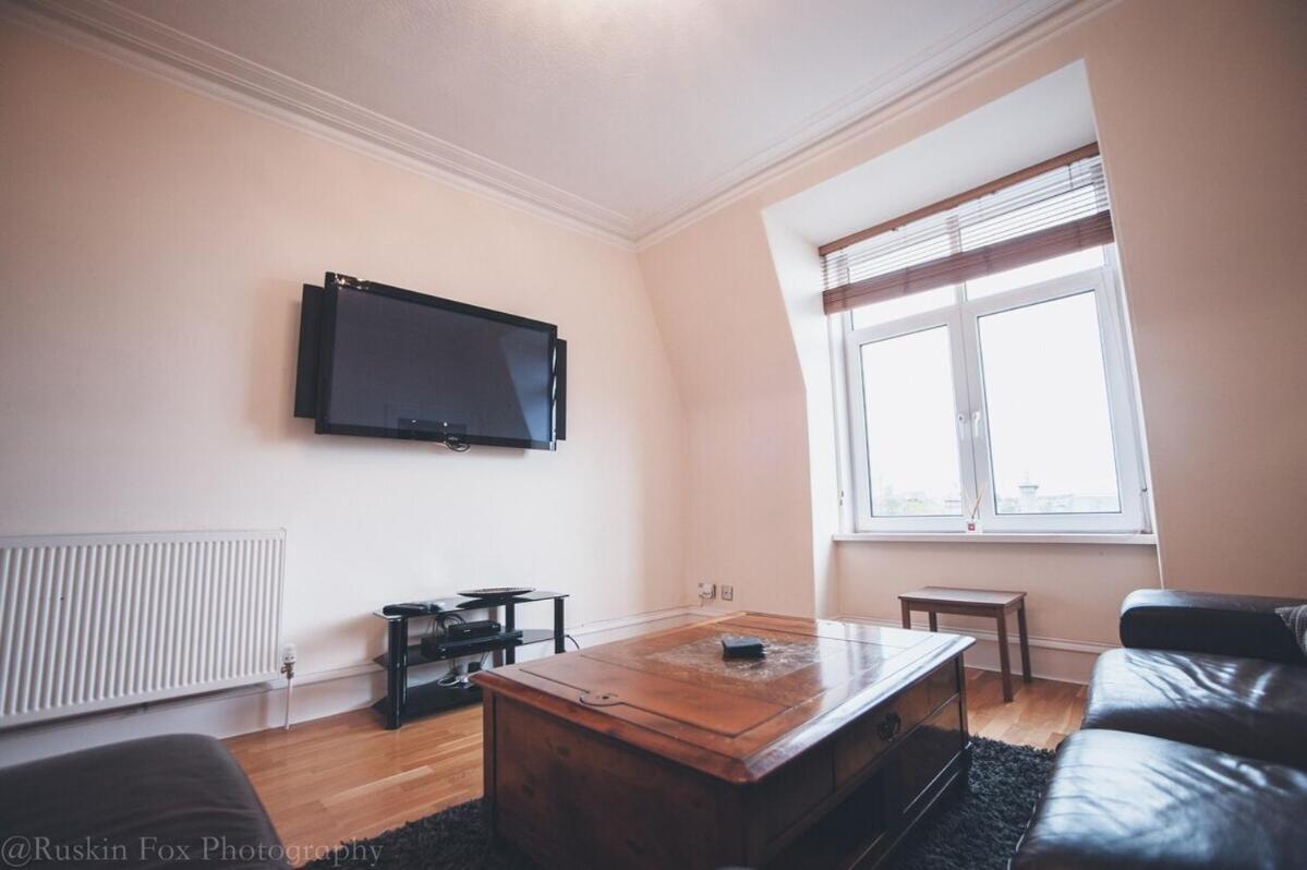 Prime 2 Bedroom City Centre Apt Aberdeen Buitenkant foto